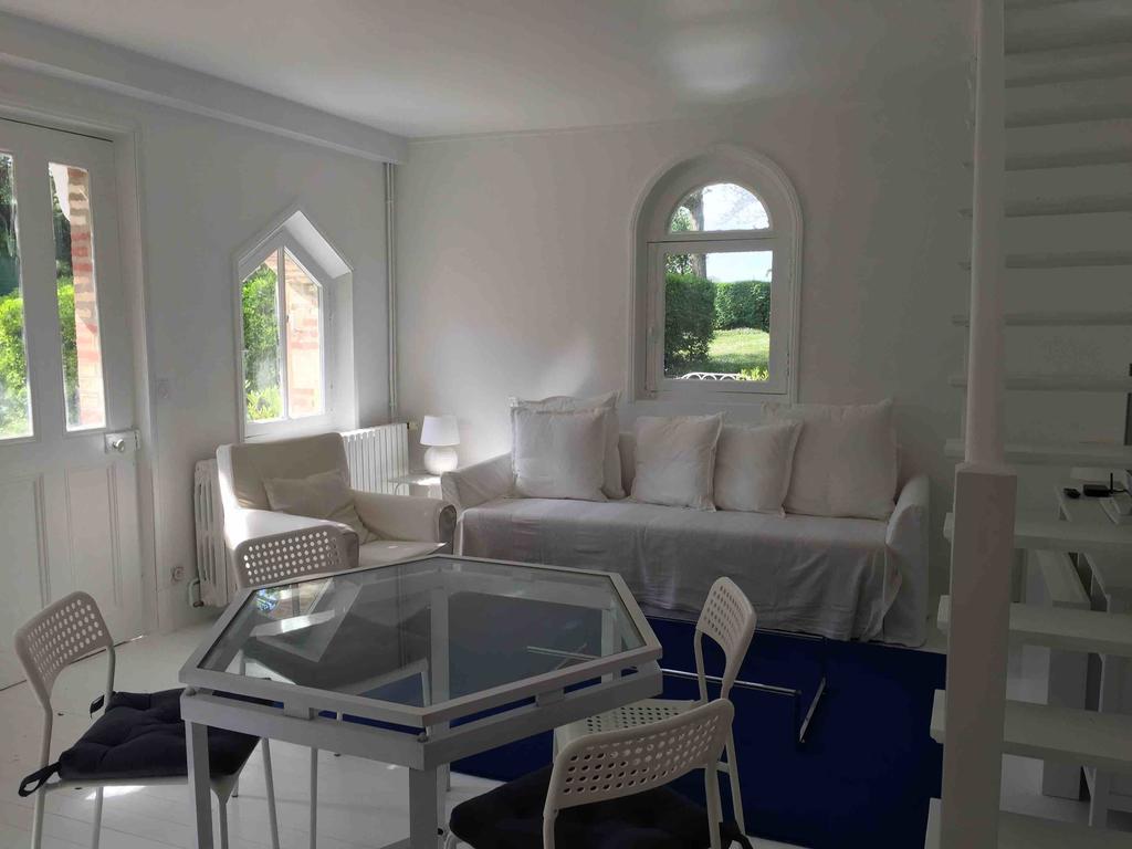 Les Graves Villa Villerville Bagian luar foto